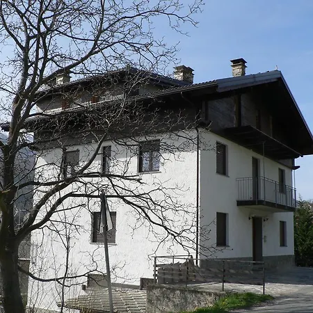 La Via Del Sole ベッド・アンド・ブレックファスト 3*