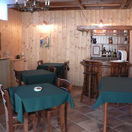 Nocleg ze śniadaniem La Via Del Sole 3*