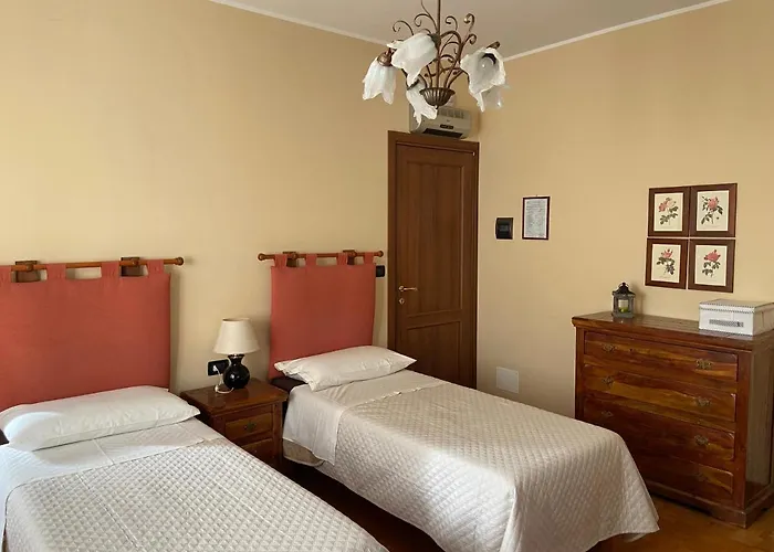 La Via Del Sole Bed & Breakfast Susa