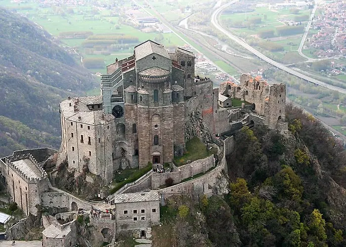 La Via Del Sole Bed & Breakfast Susa