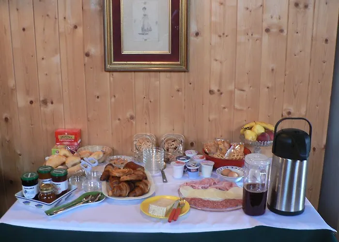 La Via Del Sole Bed & Breakfast 3*